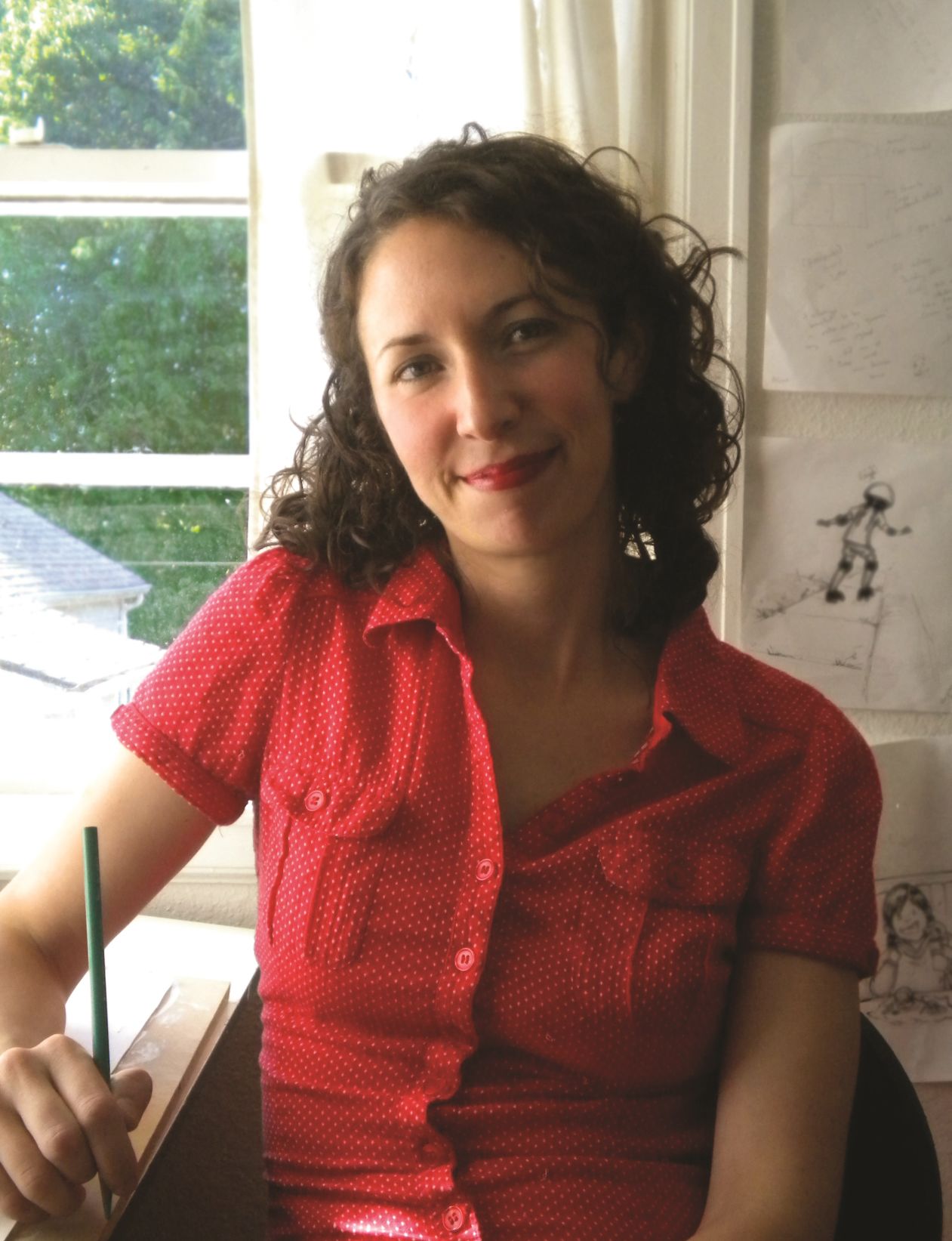 Author Victoria Jamieson photographed here by Herminio Jacome